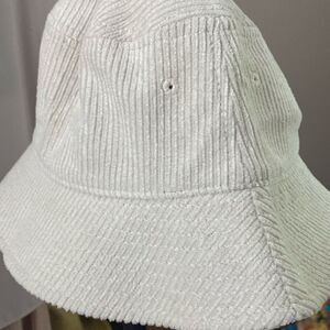 Hong Ba bucket hat cream adjustable size
